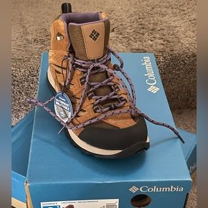 Columbia hiking boot women’s size 8.5